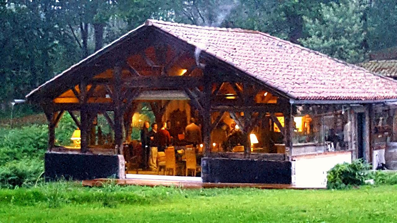 Palika Lodge Castets Exterior photo